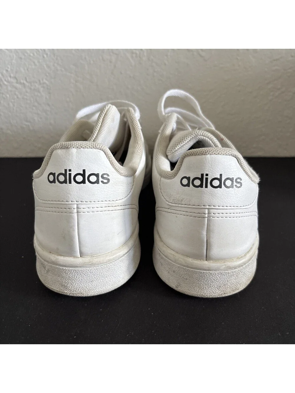 Adidas Hoops 2.0 White Sneakers Low Top Casual Shoes EE7968 Size US Men 9.5